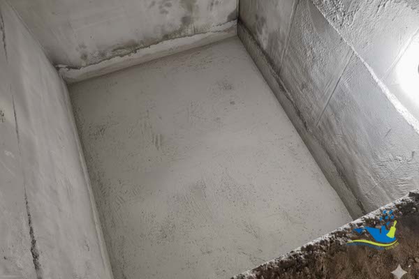 Hố pit thang máy đạt chuẩn thực tế: đáy phẳng, sạch sẽ, không nước đọng, không ẩm chân tường, sẵn sàng lắp đặt thang máy