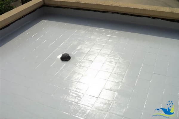 sân thượng đã lát gạch tại Gò Vấp, TPHCM sau khi chống thấm bằng St27-polyurethane khô ráo và sạch đẹp .