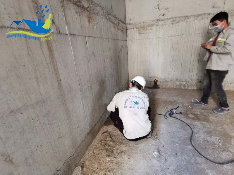 Chống thấm mạch ngừng tầng hầm bằng kep apu tại hcm