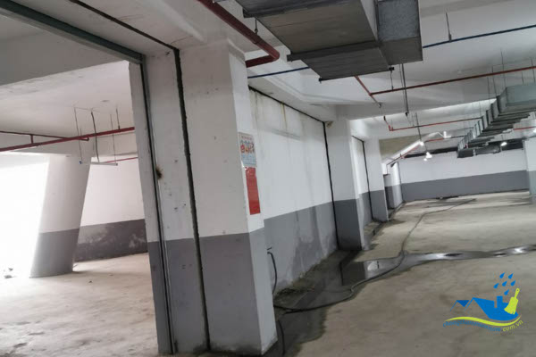 Tầng hầm nhà phố bị thấm nước nặng do sai lầm trong thiết kế kết cấu tại TP.HCM