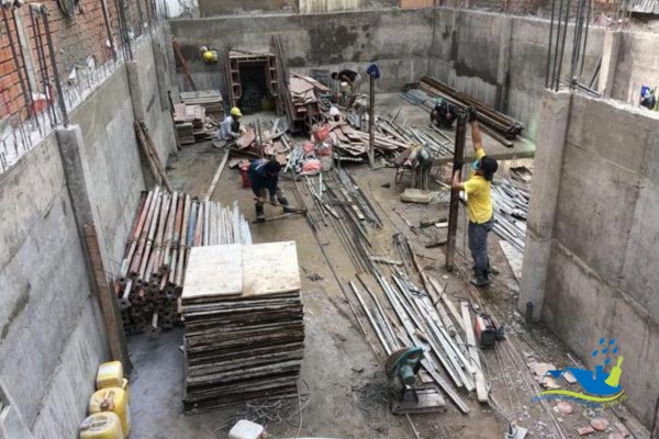 Thi công tường vây bê tông cốt thép tầng hầm nhà phố